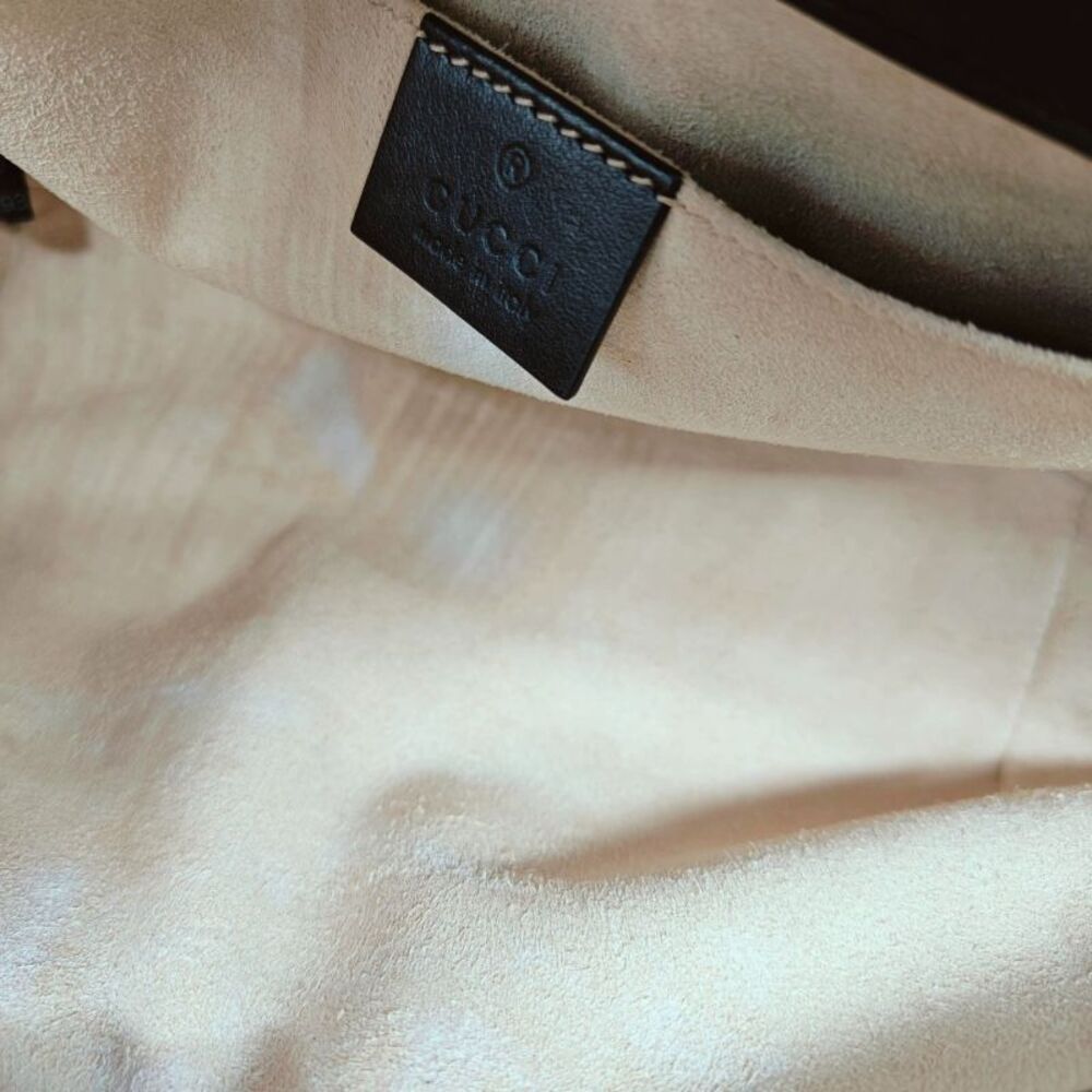 Gucci Women Pre-Loved Bag Very Good Condition - Picture 8 of 9